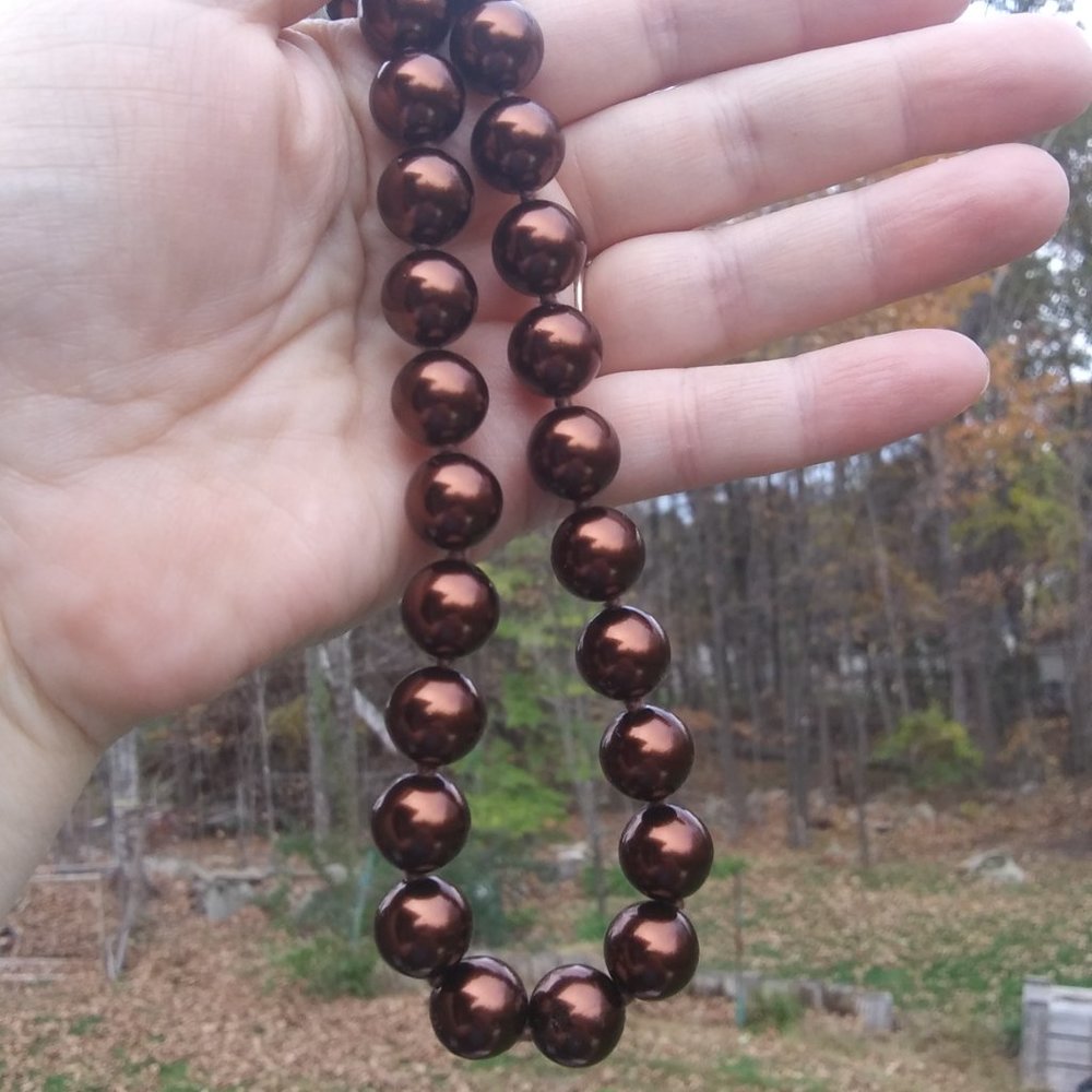 brown faux pearl knotted necklace fishhook clasp with filigree detail classic - Picture 11 of 16